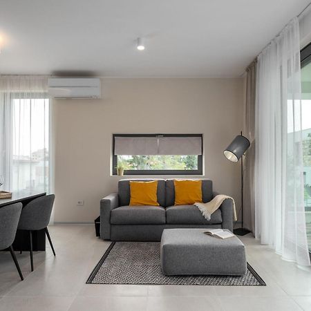 The Q Bliss - Your New 4-Star Hideaway With A Garage Rovinj Ngoại thất bức ảnh