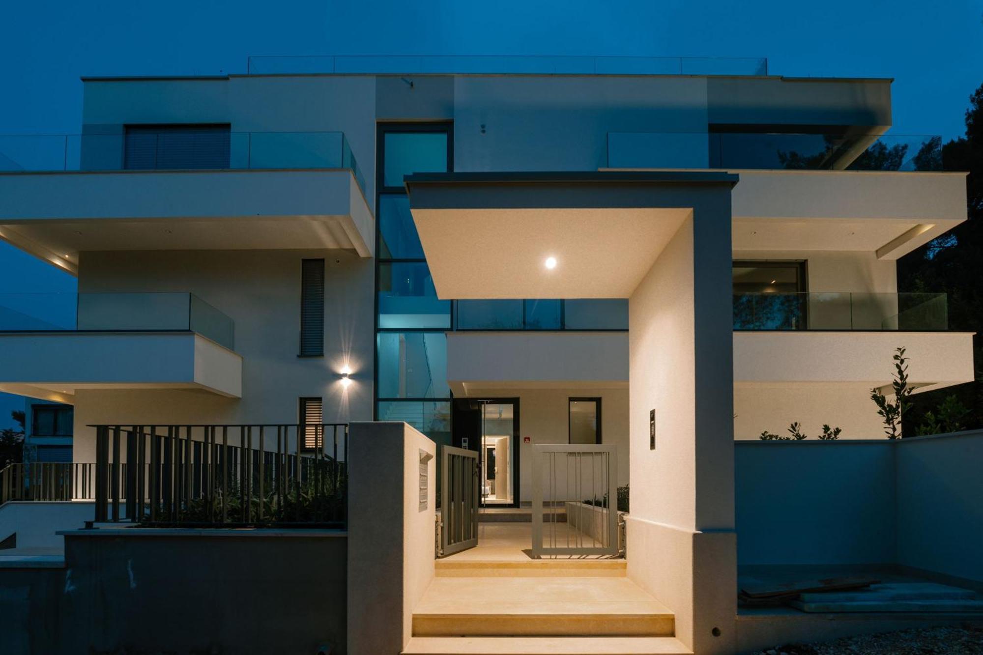 The Q Bliss - Your New 4-Star Hideaway With A Garage Rovinj Ngoại thất bức ảnh